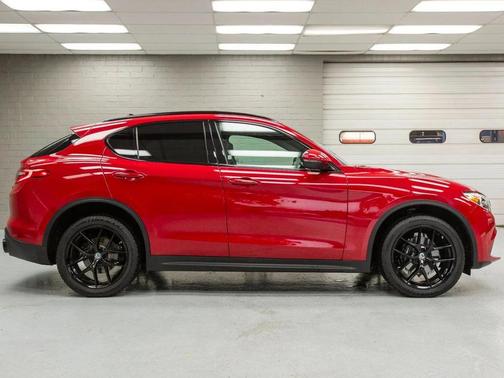 2019 Alfa Romeo Stelvio Ti Sport