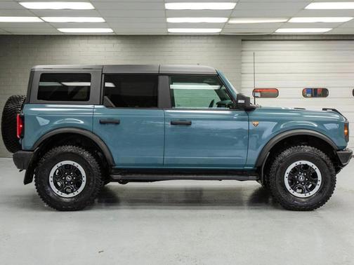 2022 Ford Bronco Badlands