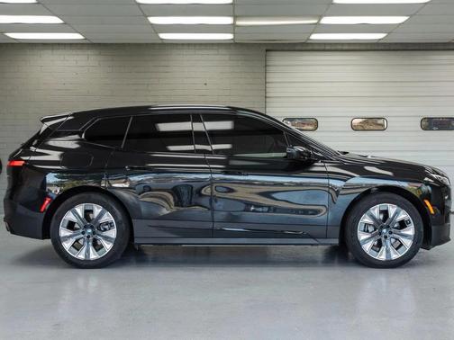 2024 BMW iX xDrive50