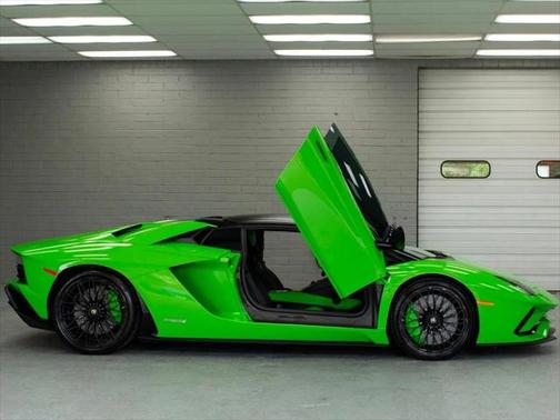 2019 Lamborghini Aventador S S Roadster