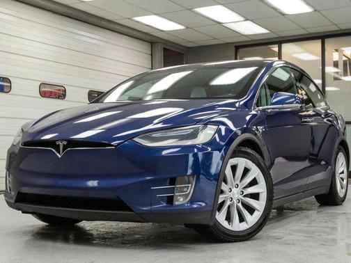2017 Tesla Model X 75D