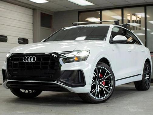 2021 Audi Q8 55 Premium Plus