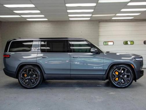 2023 Rivian R1S Adventure Quad-Motor Large Pack
