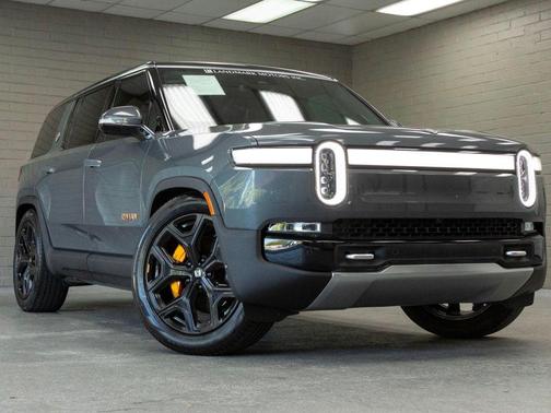2023 Rivian R1S Adventure Quad-Motor Large Pack