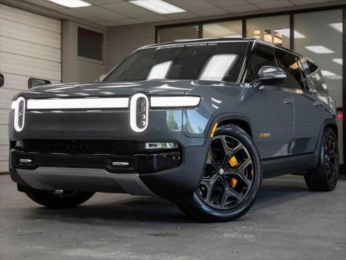 2023 Rivian R1S Adventure Quad-Motor Large Pack