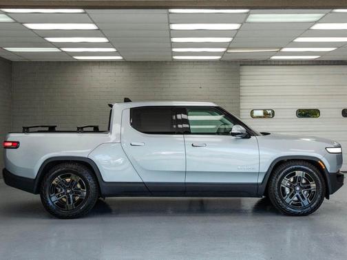 2024 Rivian R1T Adventure Dual-Motor Standard+ Pack