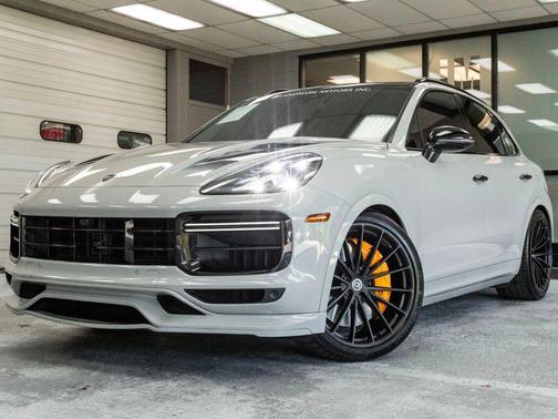 2021 Porsche Cayenne Turbo