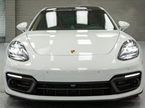 2023 Porsche Panamera Platinum Edition