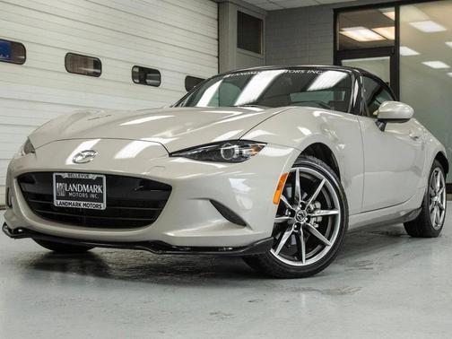 Platinum Quartz Metallic 2022 Mazda MX-5 Miata Grand Touring