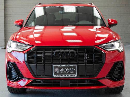2024 Audi Q3 Premium 45 TFSI S line quattro Tiptronic