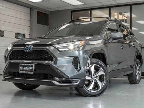 2024 Toyota RAV4 Prime SE