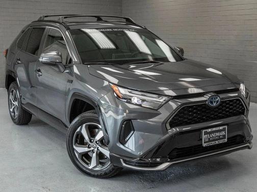 2024 Toyota RAV4 Prime SE