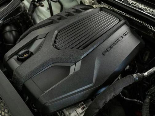 2022 Porsche Macan Base