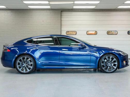 2020 Tesla Model S Long Range Plus