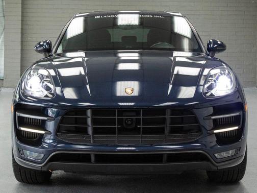 Night Blue Metallic 2017 Porsche Macan Macan Turbo