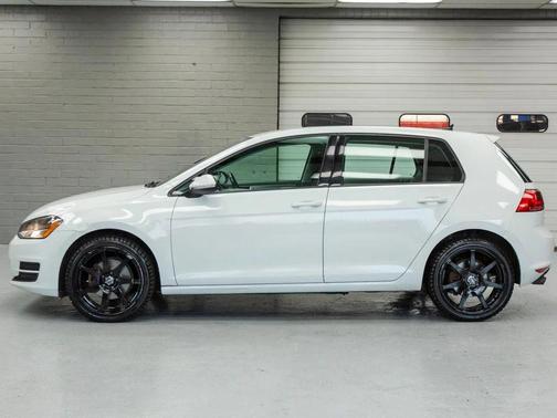 2016 Volkswagen Golf TSI S 4-Door