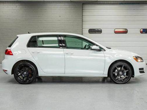 2016 Volkswagen Golf TSI S 4-Door