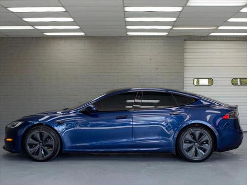 2022 Tesla Model S AWD