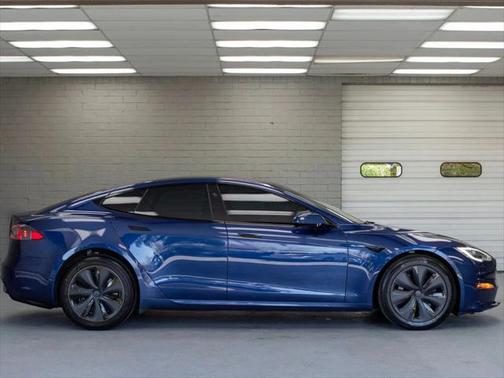 2022 Tesla Model S AWD
