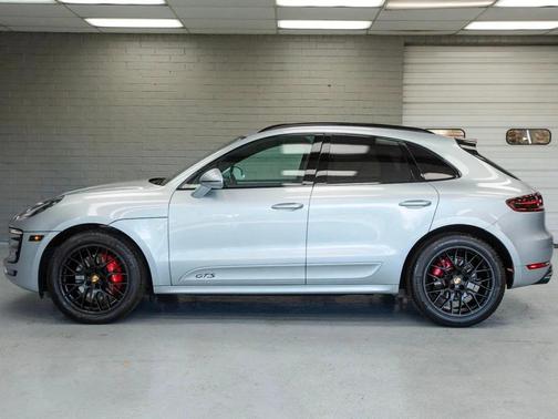 2017 Porsche Macan GTS