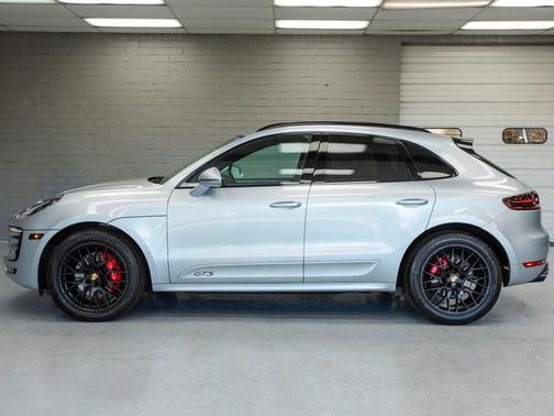 2017 Porsche Macan GTS