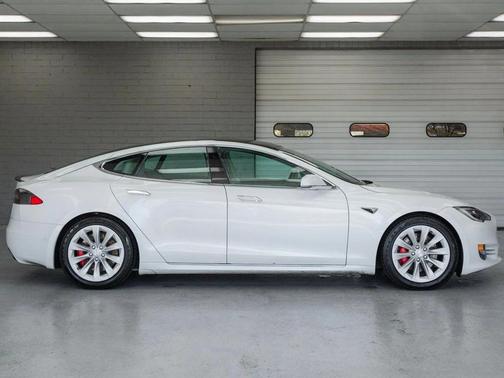 2019 Tesla Model S Performance