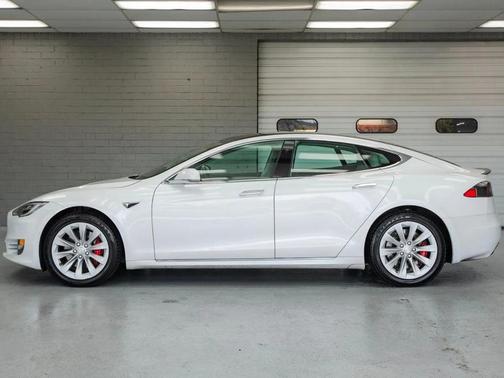 2019 Tesla Model S Performance