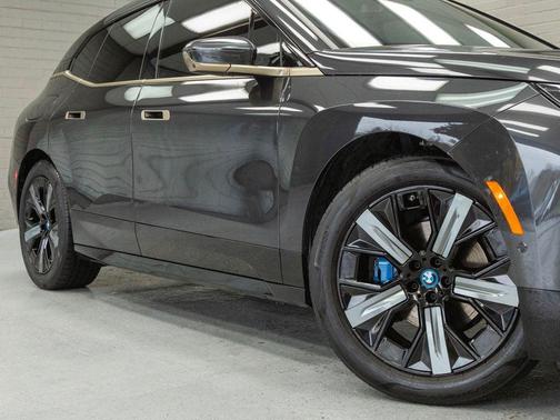 2023 BMW iX xDrive50