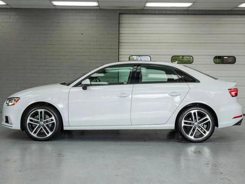 Glacier White Metallic 2018 Audi A3 Premium