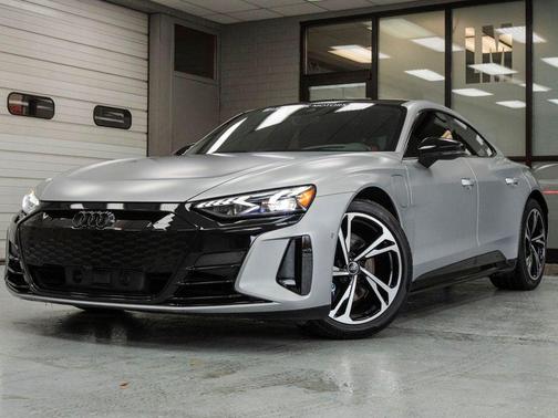 2022 Audi e-tron GT Prestige