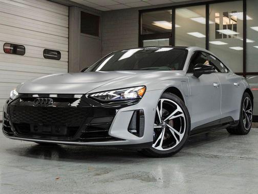 2022 Audi e-tron GT Prestige
