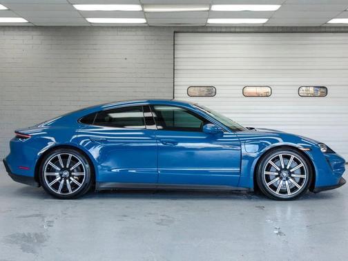 2022 Porsche Taycan 4S