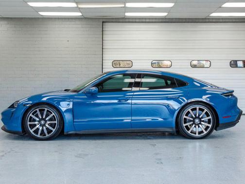 2022 Porsche Taycan 4S