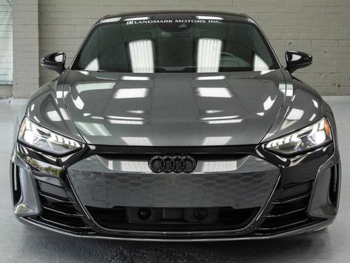 2023 Audi e-tron GT Premium Plus quattro