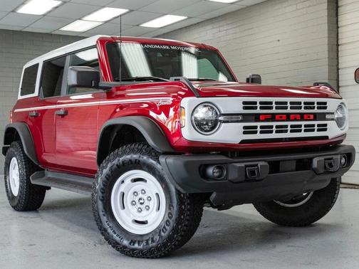 Ruby Red Metallic Tinted Clearcoat 2025 Ford Bronco Heritage Edition