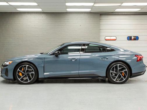 2023 Audi RS e-tron GT quattro