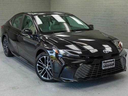 Midnight Black Metallic 2025 Toyota Camry XLE