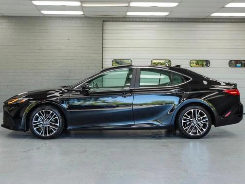 Midnight Black Metallic 2025 Toyota Camry XLE