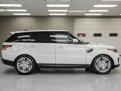 2022 Land Rover Range Rover Sport SE