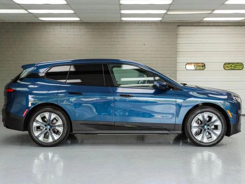 2024 BMW iX xDrive50