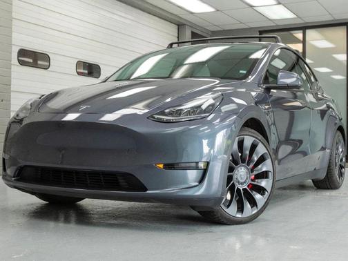 Midnight Silver Metallic 2022 Tesla Model Y Performance Dual Motor All-Wheel Drive