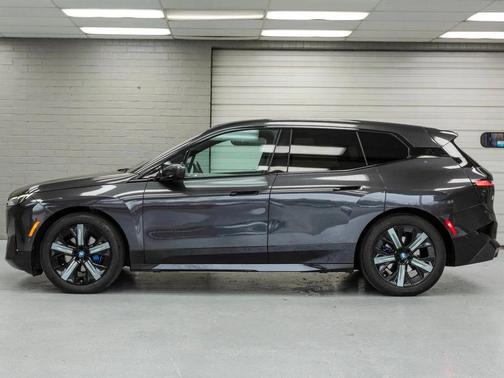 2023 BMW iX xDrive50