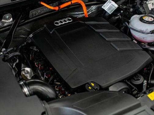 2022 Audi Q5 55 S line Premium
