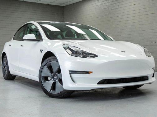 2023 Tesla Model 3 Standard Range