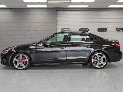 Mythos Black Metallic 2023 Audi A4 45 S line Premium Plus