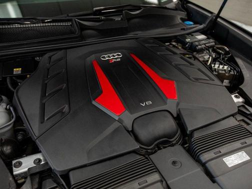 2021 Audi RS Q8 4.0T