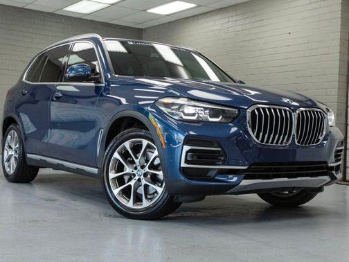 Phytonic Blue Metallic 2022 BMW X5 xDrive40i