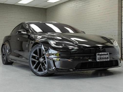 2022 Tesla Model S Plaid