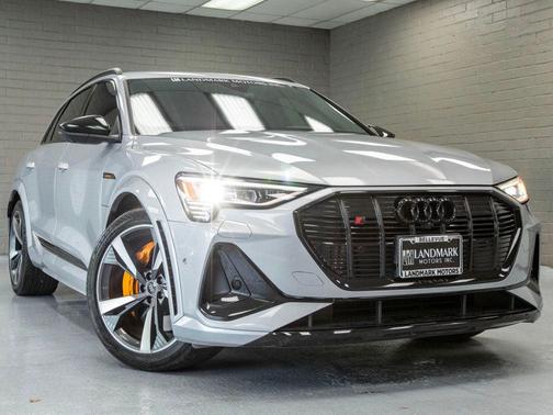 2022 Audi e-tron S Premium Plus