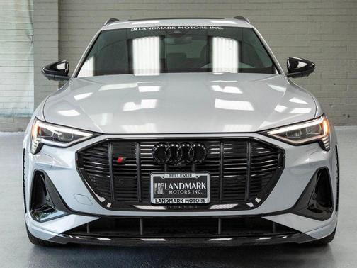 2022 Audi e-tron S Premium Plus